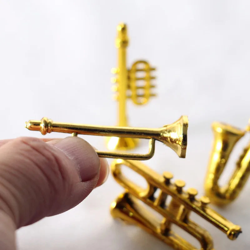 Miniature Saxophone Classical Musical Instruments Model Dollhouse Mini Musical Ornaments Christmas Gifts Accessories Home Decor